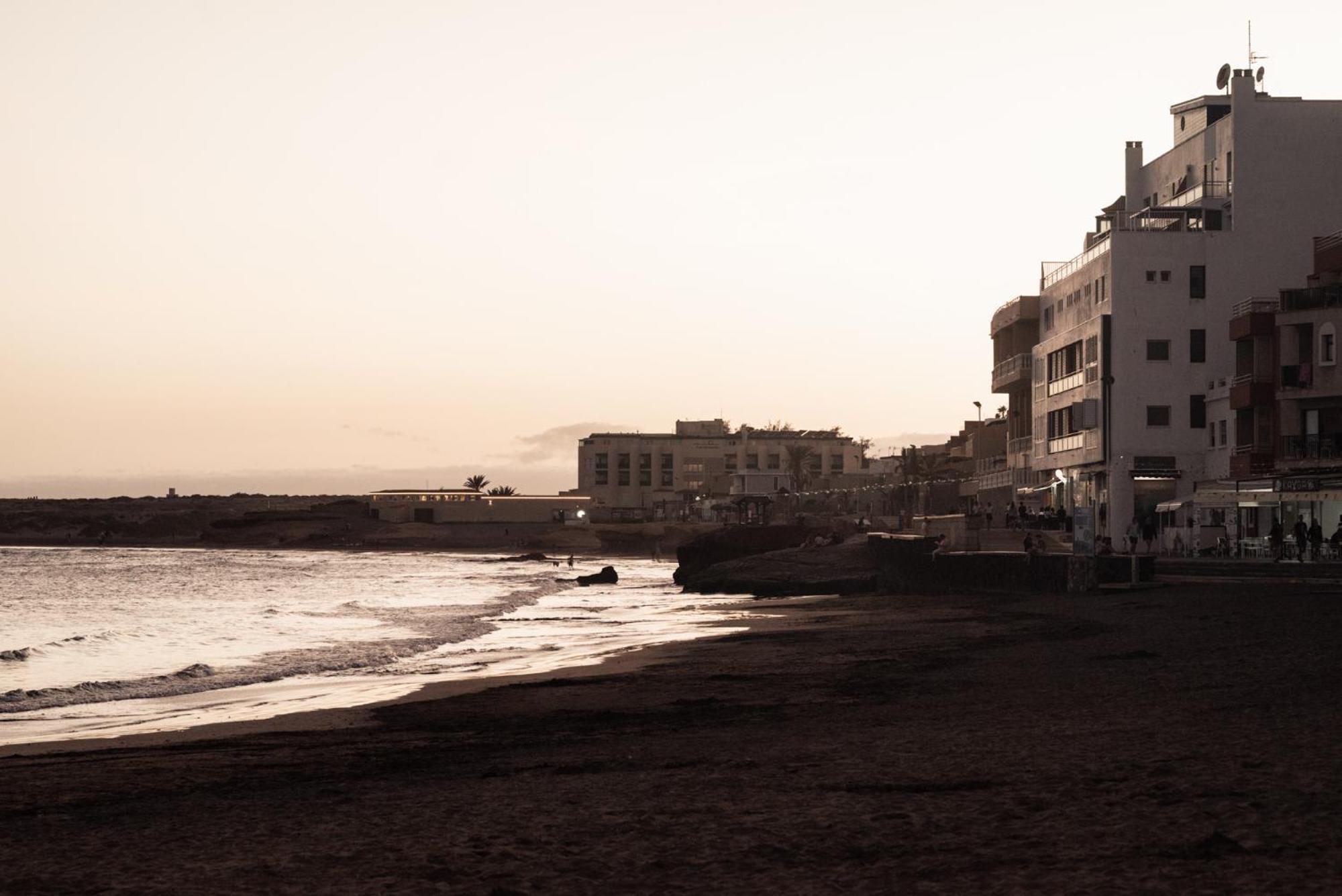 Hotel Medano Bagian luar foto