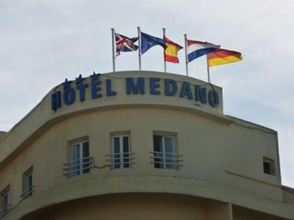 Hotel Medano Bagian luar foto